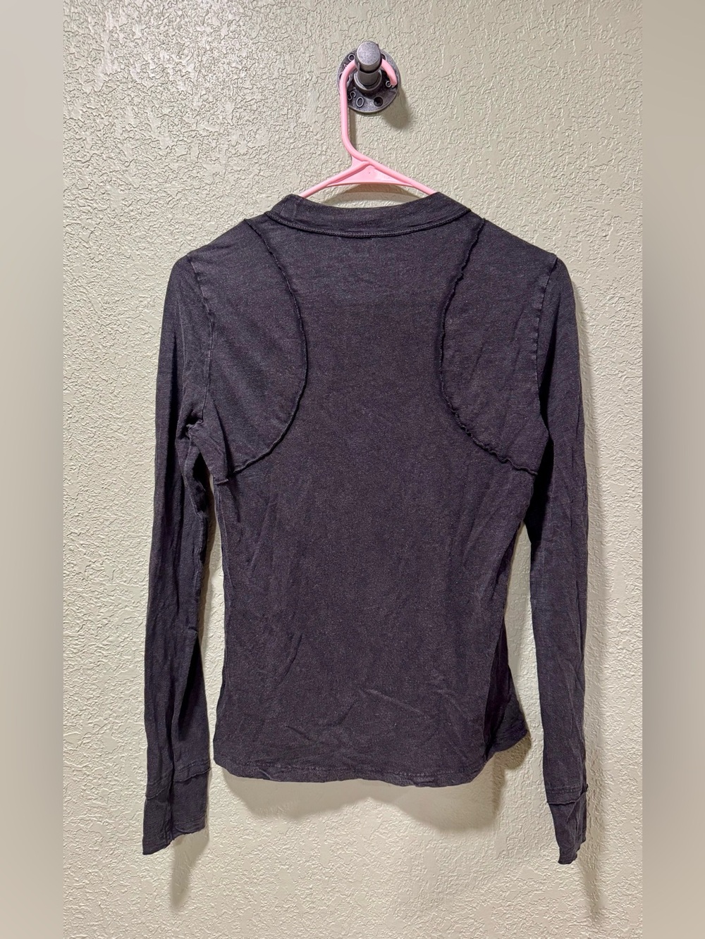 Pilcro Women's Black Long-Sleeve Crewneck Tee Small - Picture 5 of 5